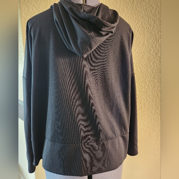 Mondetta Performances Workout Hoodie - Picture 4 of 5